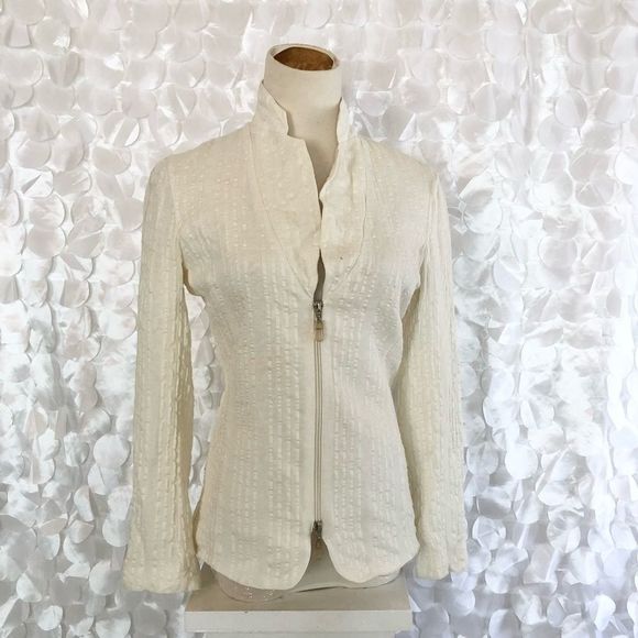 Giorgio Armani Jackets & Blazers - Georgio Armani Vintage Cream cropped blazer 40